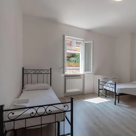 Quadrilocale Ospedale Civile 8 , 3 E Due Bagni