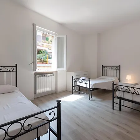 Quadrilocale Ospedale Civile 8 , 3 E Due Bagni Daire *
