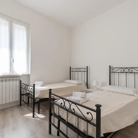 Daire Quadrilocale Ospedale Civile 8 , 3 E Due Bagni