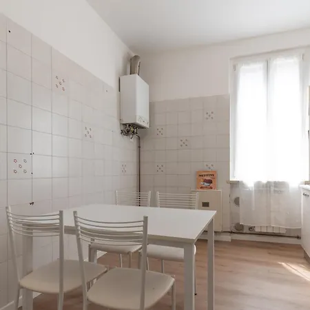 Quadrilocale Ospedale Civile 8 , 3 E Due Bagni Daire *